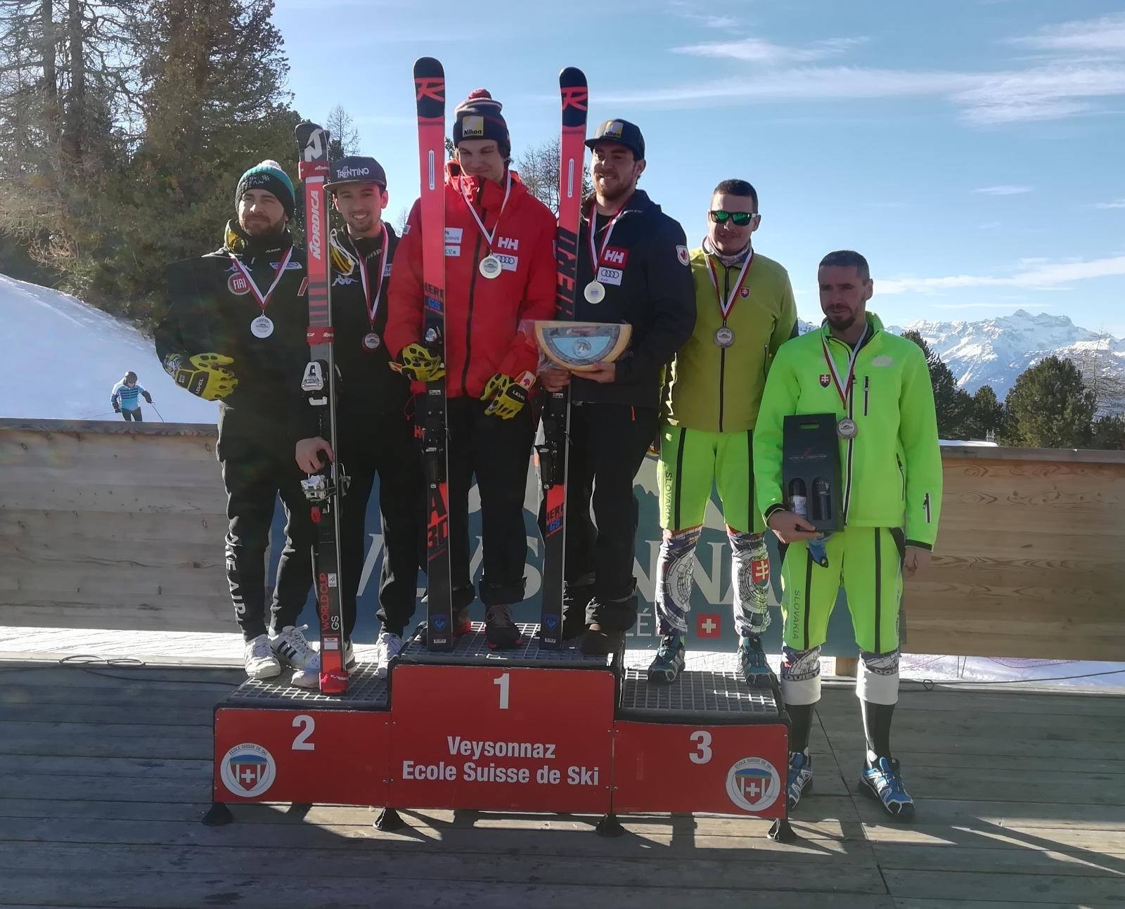 4e0d2946bafc44e656cf2886c0b75bb2